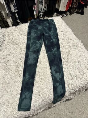 Victoria's Secret Teal Tie-Dye Leggings